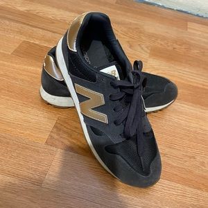 New Balance Sneakers